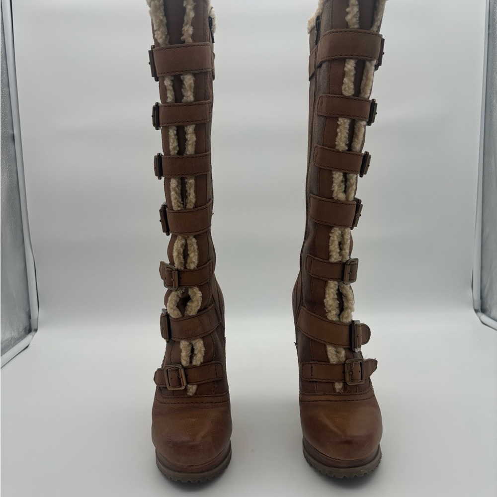 Report Signature Armstrong Brown Fur-Lined Buckle Boots